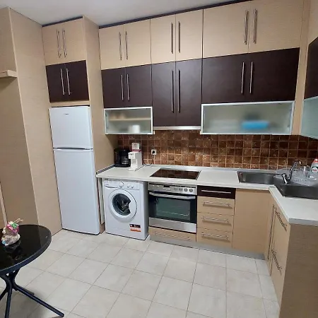 Apartment Dilyana 2 *
