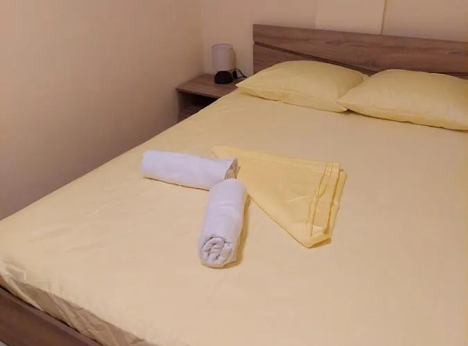 Apartment Dilyana 2 *